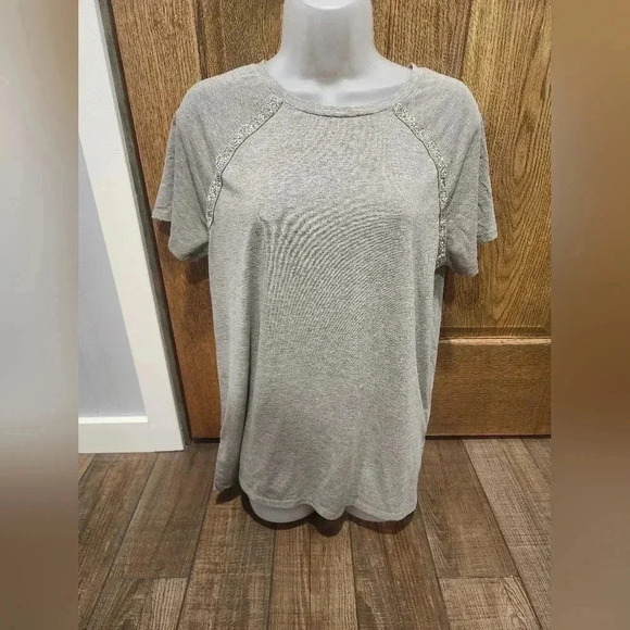Massini Gray Blouse T Shirt Size Med Rhinestones Crew Neck Soft Lightweight CUTE - Picture 1 of 7